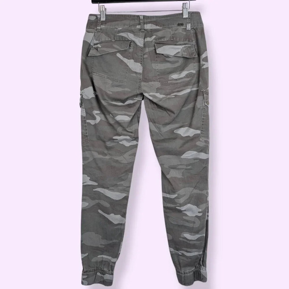 Jolt Green Camo Joggers - Picture 5 of 5